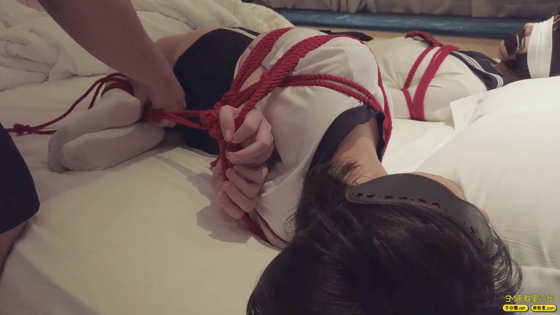 鹿角与猫爪  双人调教新人小萝莉和清纯小伪娘的伪百合训教-视频截图3