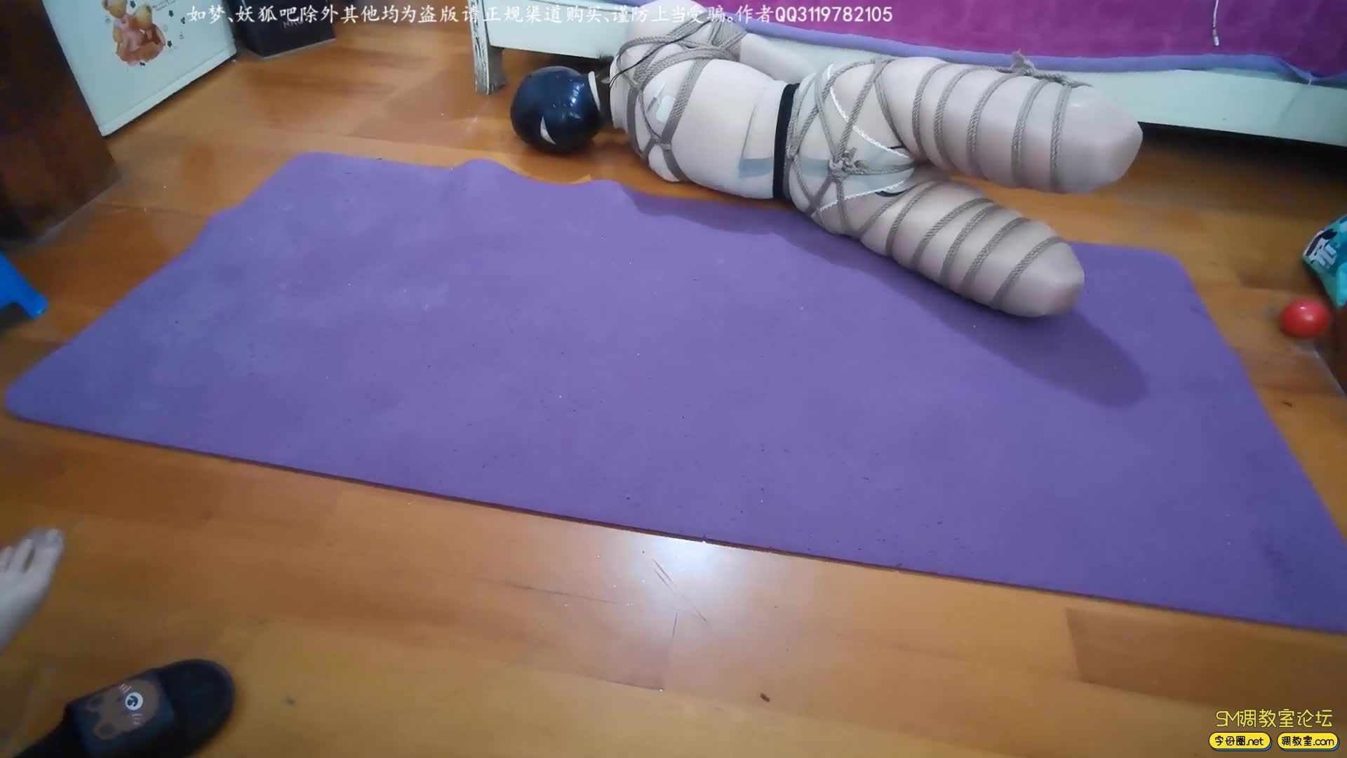 我的媳妇 双层肉丝分腿驷马放置绞刑失禁、高强度极限电击-视频截图5